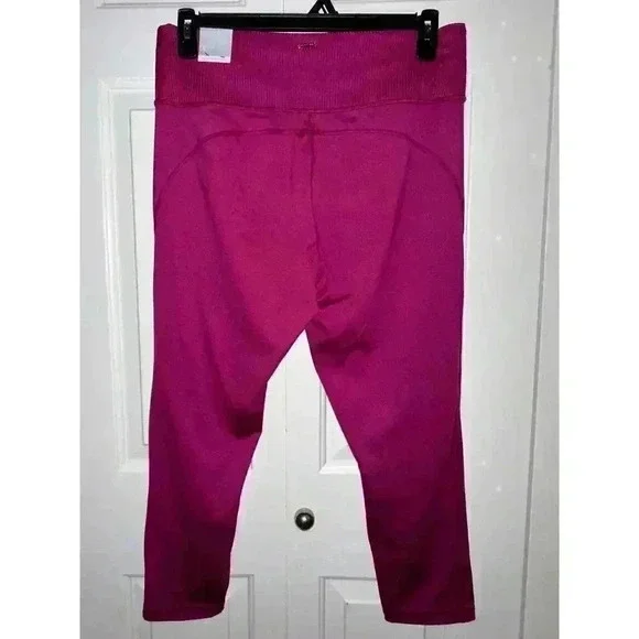 NWT VS Legging - Picture 4 of 6